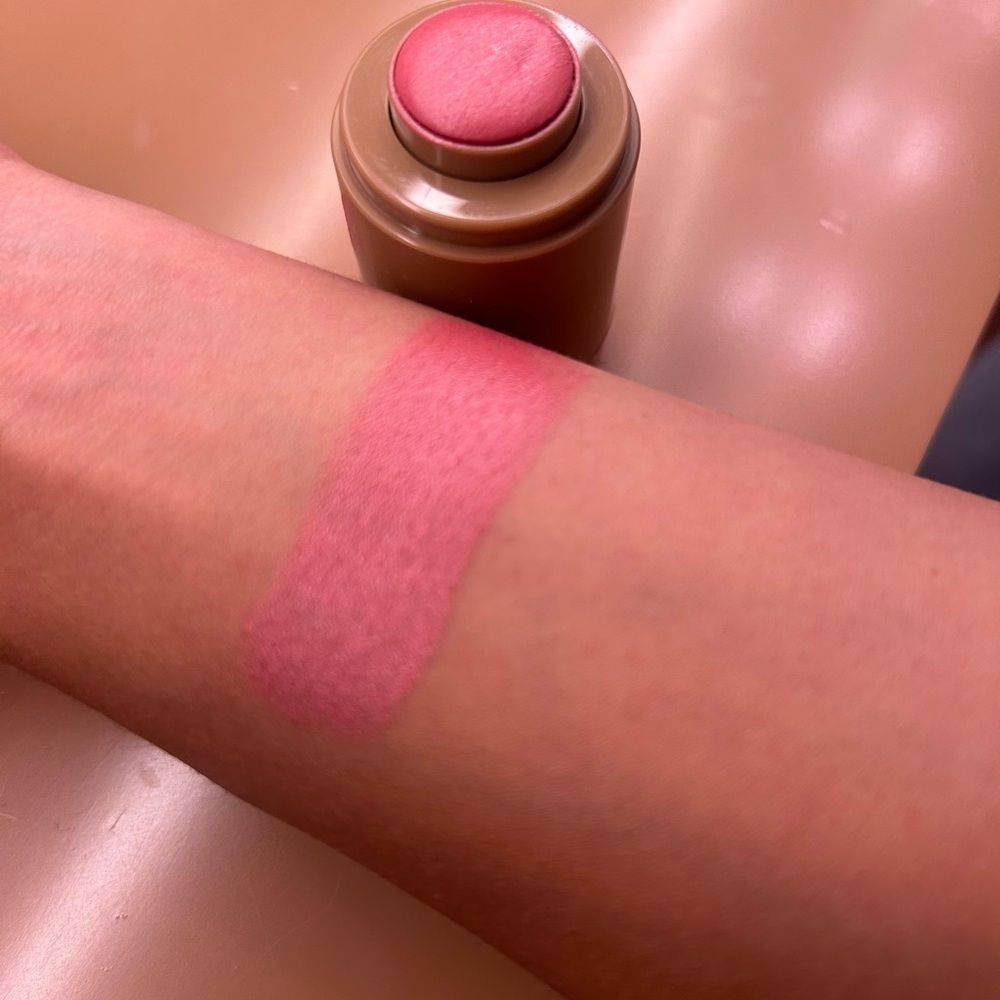 RHODE POCKET BLUSH * BRAND NEW WITH BOX!!